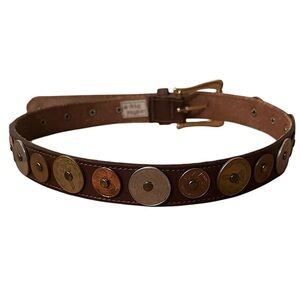 Leather Shop Women’s Size Small Brown Leather Belt with World Currency Variety